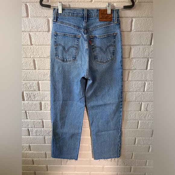 Levi’s ribcage straight denim jeans - Picture 6 of 11